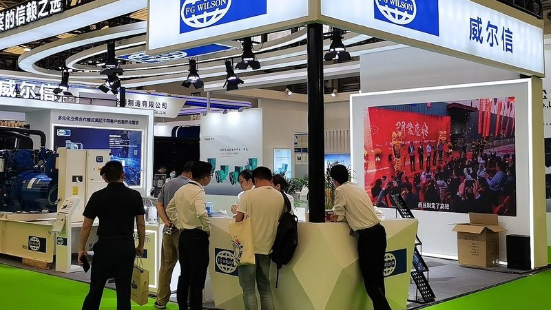 临时舞台搭建的成本主要包括以下几个方面：